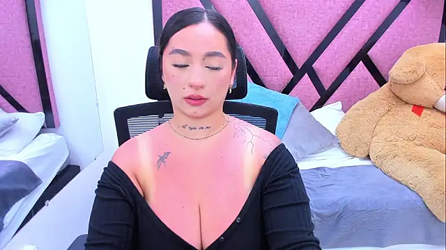 MiaaCastroo online show from 05.19.26