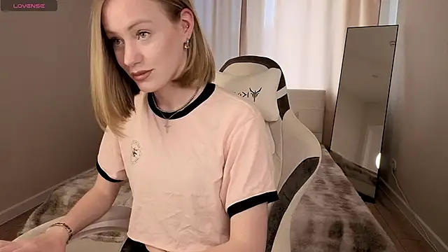 EvaHamilton online show from 06.14.26