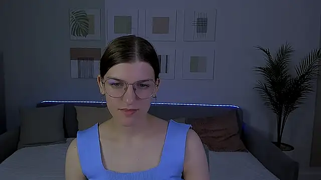AnnaThorne online show from 05.08.26