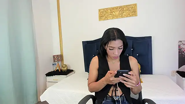 Snapshot of AmberKayleigh chatting on 06.20.26 AmberKayleigh online show from 06.20.26