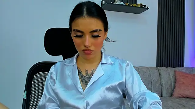 Snapshot of isabella_hv chatting on 07.14.26 isabella hv online show from 07.14.26