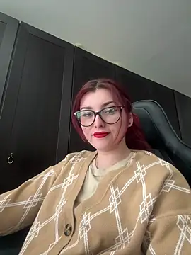 RUNAA2000 online show from 04.21.26