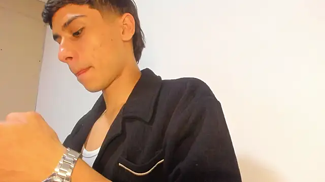 Snapshot of Axel_DavisS chatting on 04.24.26 Axel DavisS online show from 04.24.26