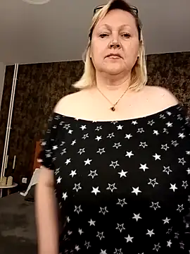 I amVeronicle online show from 05.01.26
