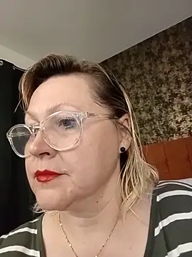 I amVeronicle online show from 05.25.26