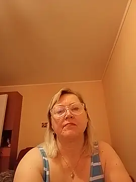 I amVeronicle online show from 06.19.26