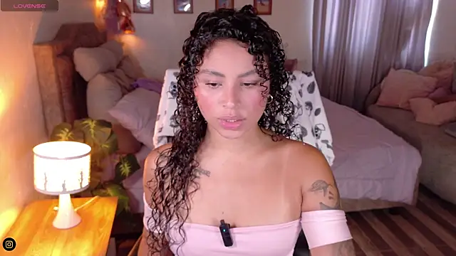 Snapshot of Marivimichel_s chatting on 06.09.26 Marivimichel s online show from 06.09.26