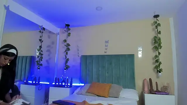 ARIANA CRI-X online show from 04.20.26