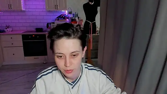 EVAARUS online show from 04.18.26