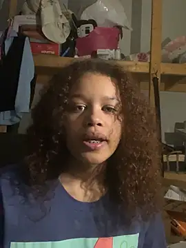 emaluvv online show from 04.19.26