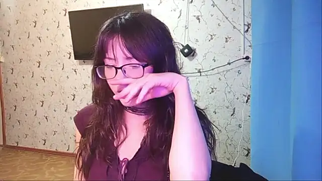 Snapshot of DelicaBrome chatting on 06.18.26 DelicaBrome online show from 06.18.26