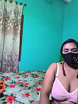 Snapshot of Hot_Cupole chatting on 06.24.26 Hot Cupole online show from 06.24.26