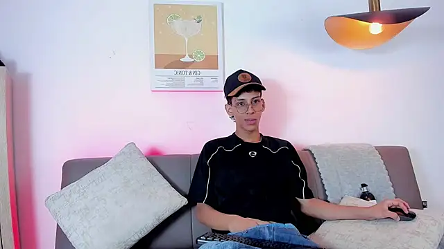 Snapshot of dax_blaze chatting on 04.29.26 dax blaze online show from 04.29.26