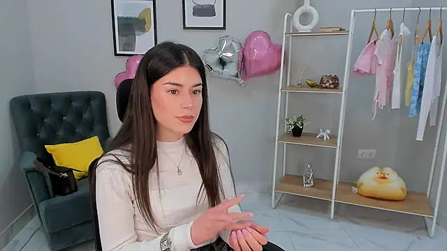 Irine Genned online show from 04.25.26