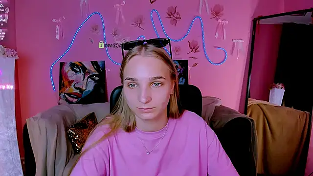 ollivia dream online show from 05.25.26