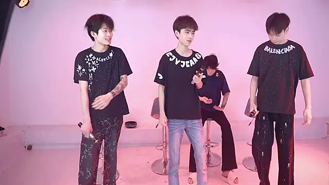 Woshididimen- online show from 05.02.26