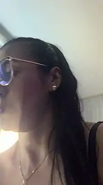 Laia Hills online show from 05.20.26