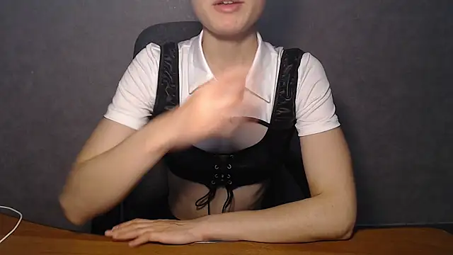 EveLiaka online show from 05.27.26