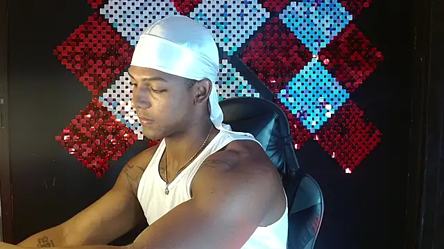 zoriel bigcock online show from 04.30.26