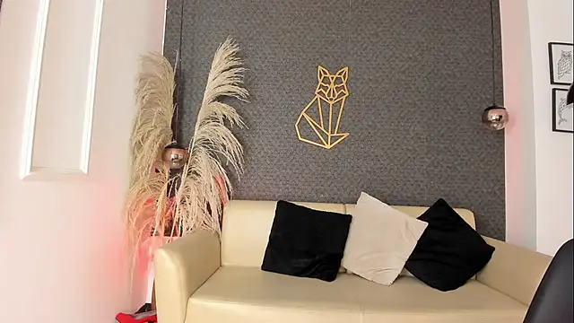 Snapshot of Nina_voss chatting on 06.14.26 Nina voss online show from 06.14.26