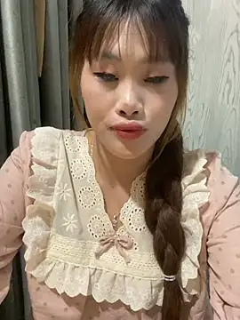 Ly-sexyy online show from 05.05.26