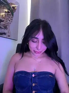 IsabellaNoir  online show from 05.06.26
