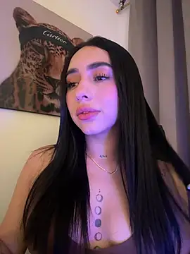 IsabellaNoir  online show from 06.05.26