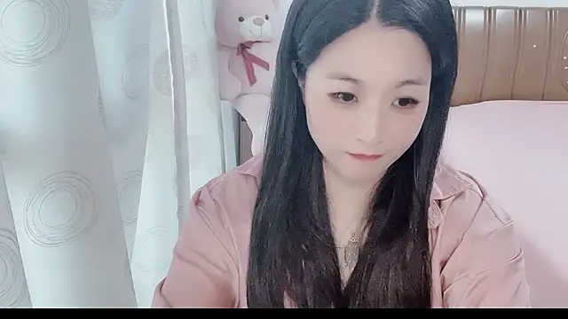 Snapshot of D-Misslu chatting on 07.03.26 D-Misslu online show from 07.03.26