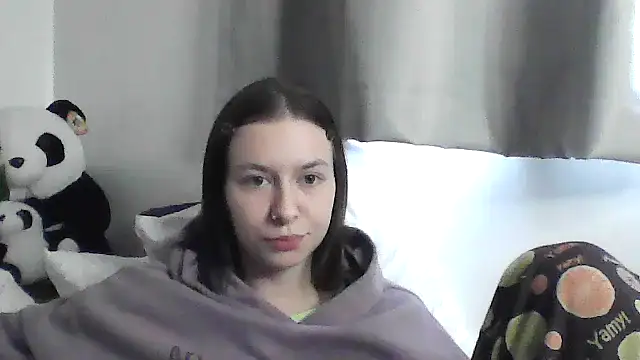 JuicyErika online show from 04.27.26