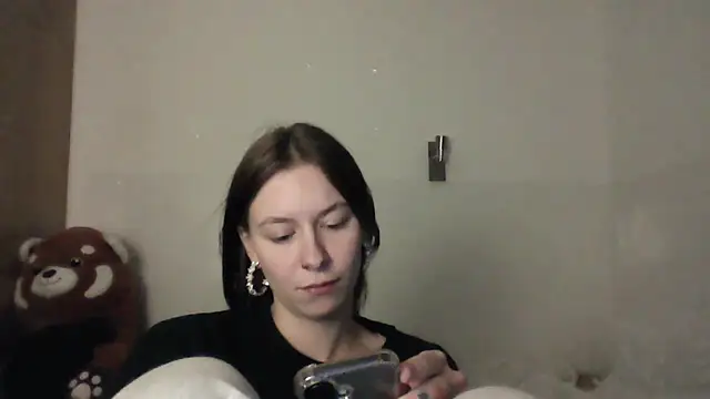 JuicyErika online show from 05.17.26