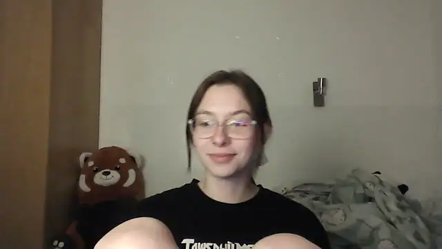JuicyErika online show from 05.22.26