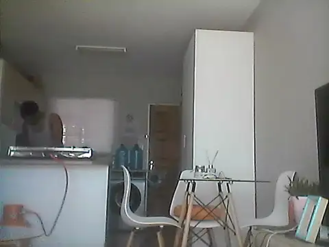 Snapshot of LunjeSA chatting on 05.14.26 LunjeSA online show from 05.14.26