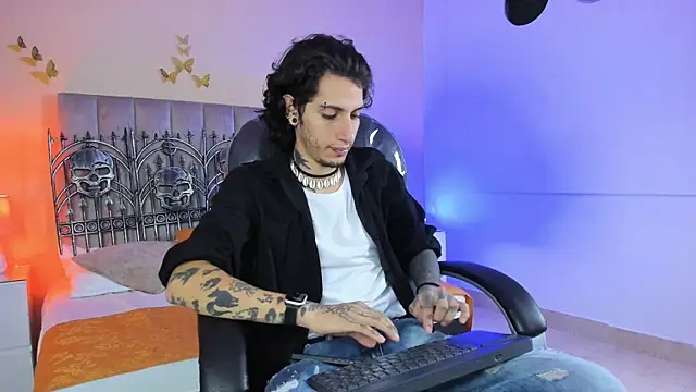 Vergil Noir  online show from 05.15.26