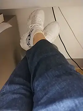 Cuginetti online show from 06.03.26