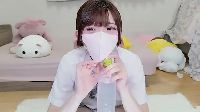 Snapshot of hiyo0001 chatting on 06.25.26 hiyo0001 online show from 06.25.26