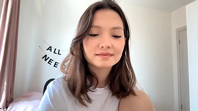 RochelTrewhitt online show from 05.06.26