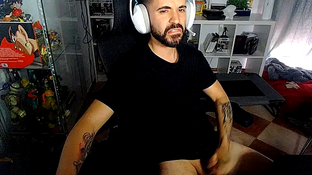chiquitoconsecreto online show from 05.11.26