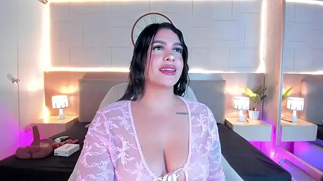 Megan charles  online show from 07.30.26