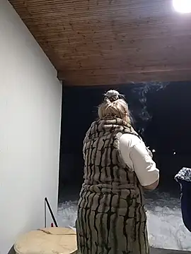 Divineblond online show from 02.19.26