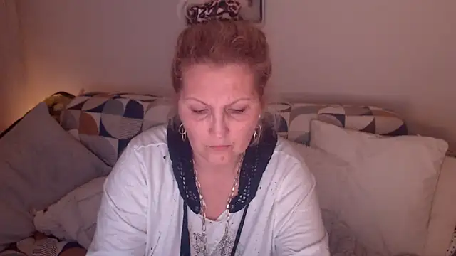 Divineblond online show from 03.02.26