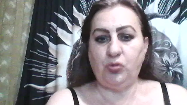Snapshot of LoaqLovew chatting on 06.14.26 LoaqLovew online show from 06.14.26
