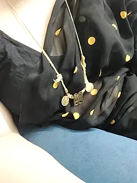 Snapshot of Call_Honey chatting on 06.11.26 Call Honey online show from 06.11.26