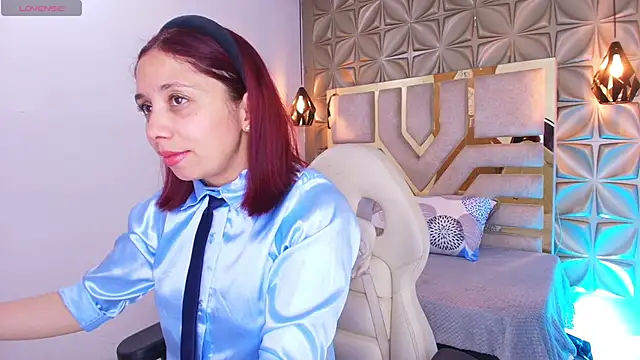 stephaniesun  online show from 06.05.26