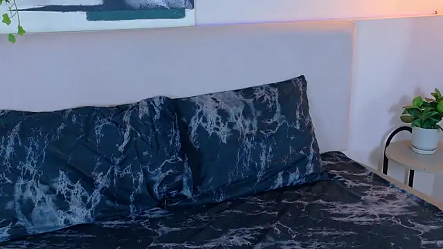 CuteWofy  online show from 05.23.26