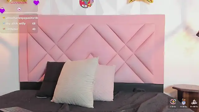 Snapshot of isa_cute_1 chatting on 06.22.26 isa cute 1 online show from 06.22.26