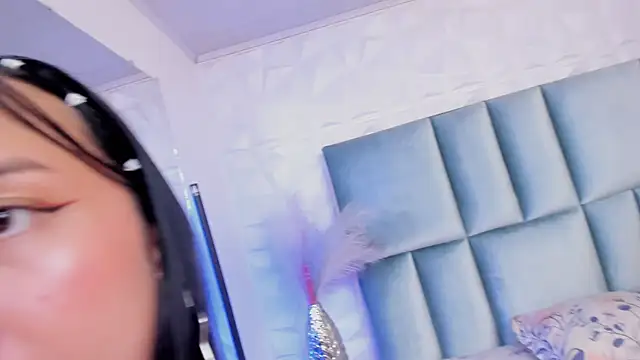 EmmyCastillo online show from 07.28.26