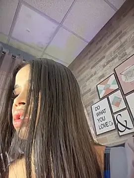 EmmaExoticaXXX online show from 06.08.26