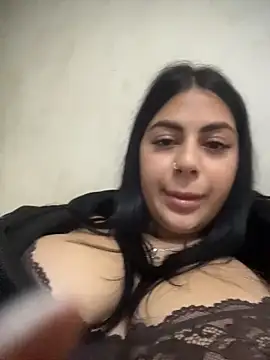 LilyLovell online show from 04.30.26