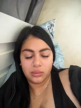 LilyLovell online show from 05.10.26