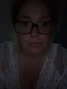 Snapshot of SecretRavenXO chatting on 05.30.26 SecretRavenXO online show from 05.30.26
